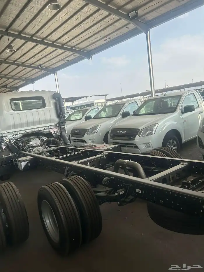 ايسوزو ديانا 4 طن شاص 4.95 موديل 25 2