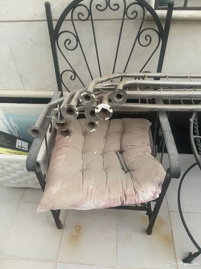 للبيع كراسي حديد 3