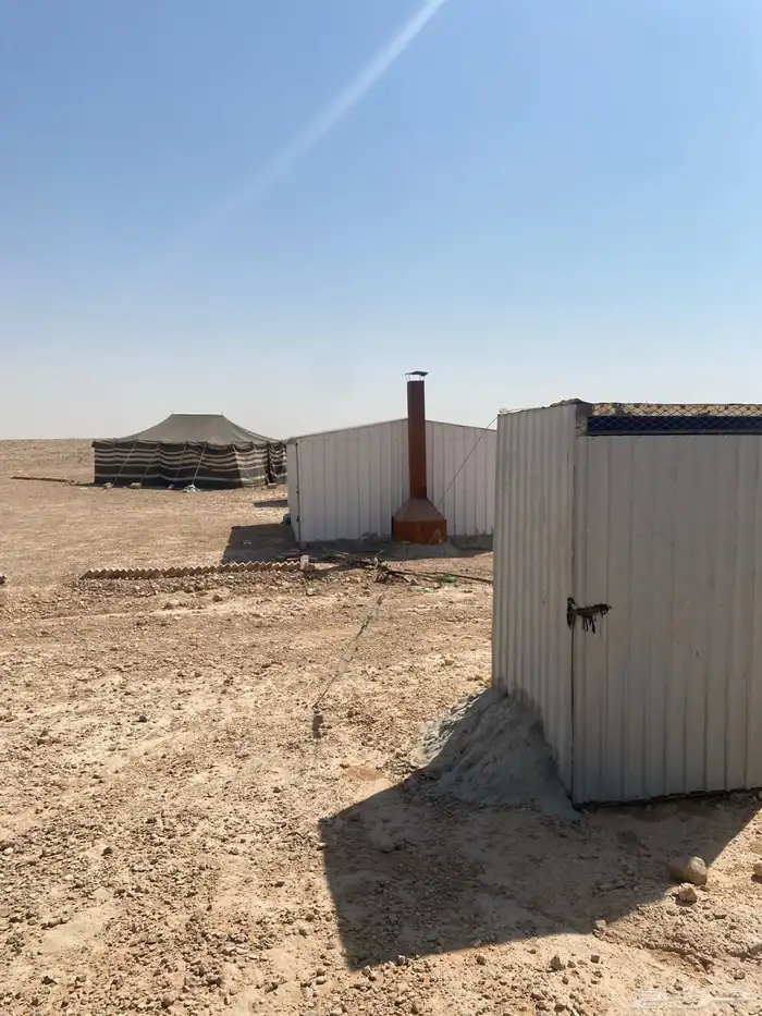 مخيم للبيع بكامل ملحقاته 5