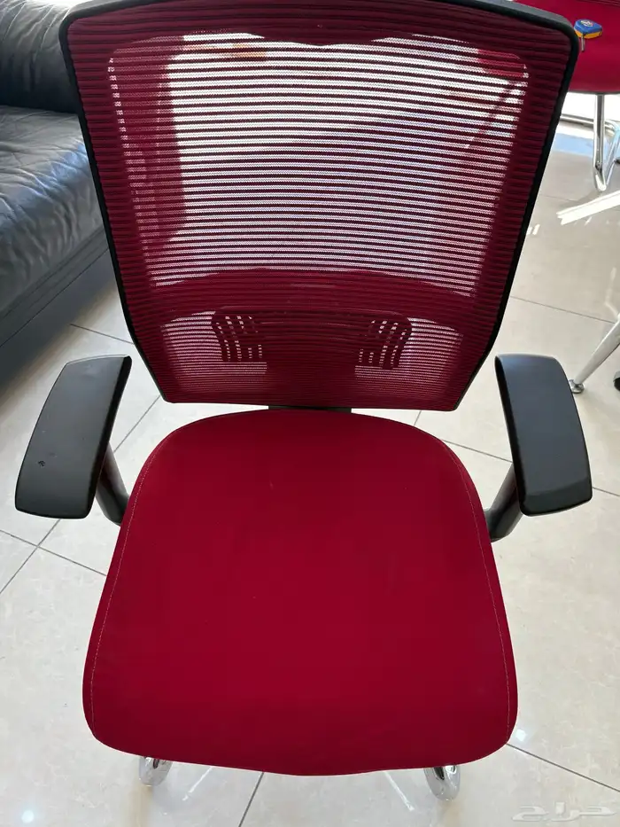 مكتبين ودولاب وكراسي وكنب للبيع 7