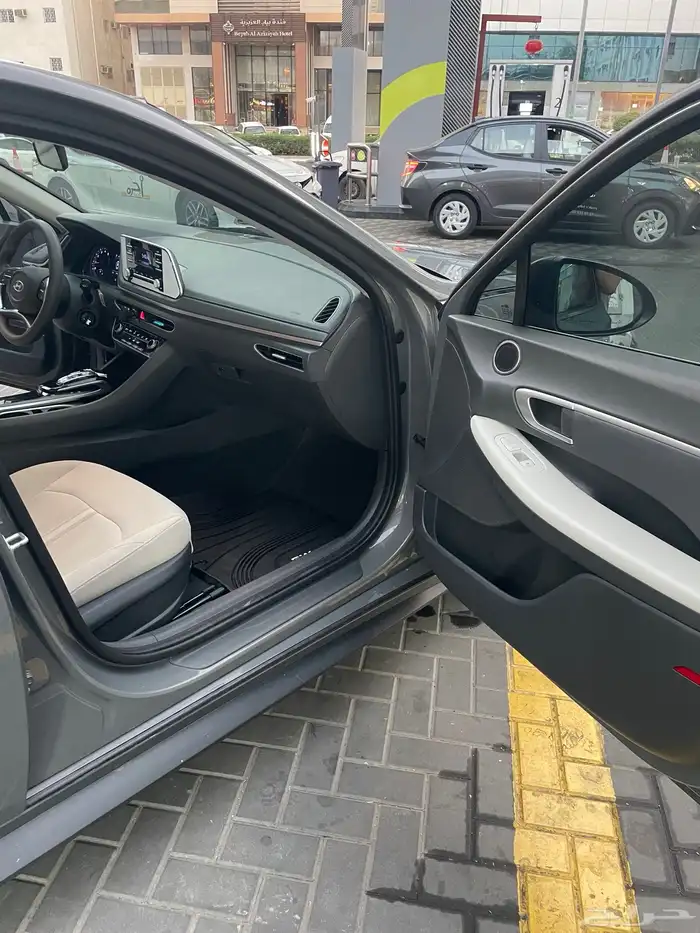 سوناتا 2020 ماشيه 139 الف فقط (تم البيع) 28