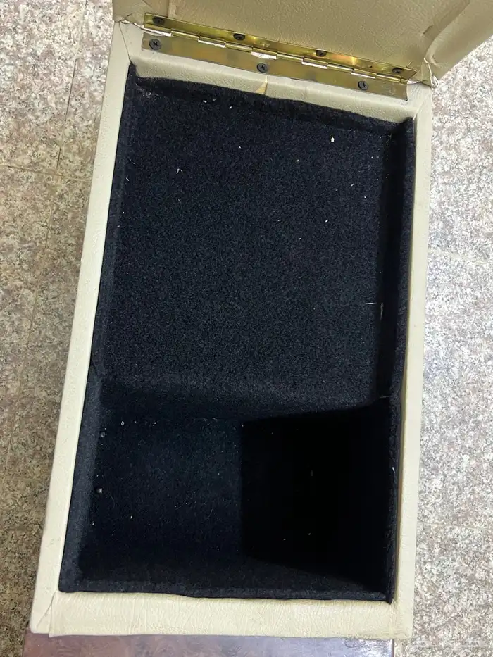 تكاية وحاملة اكواب للفورد 3