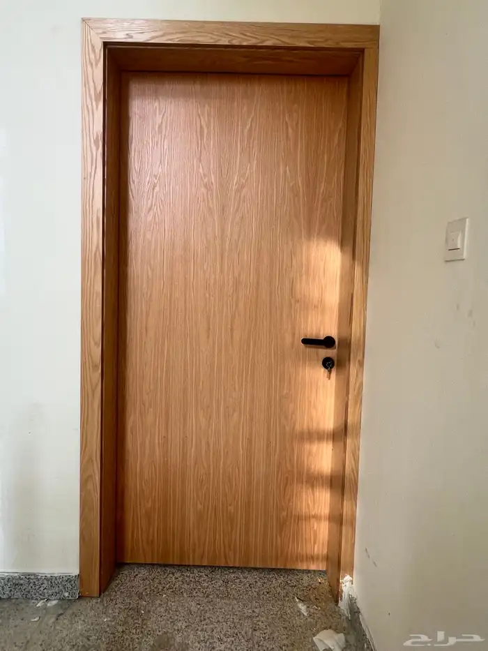 تفصيل وتوريد ابواب خشب وابواب WPC 3