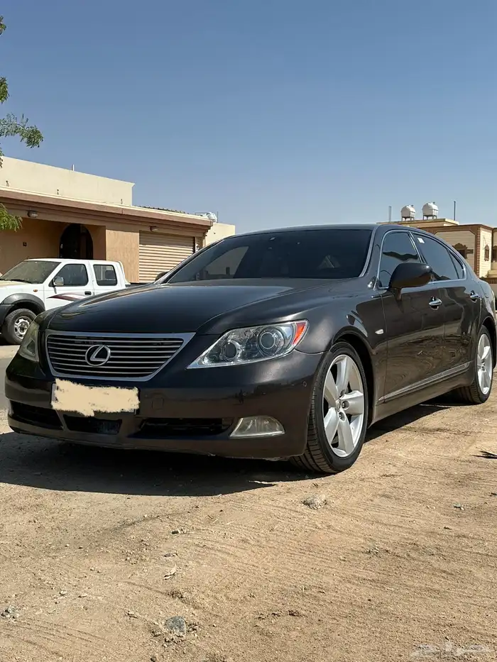 لكزس LS460 9