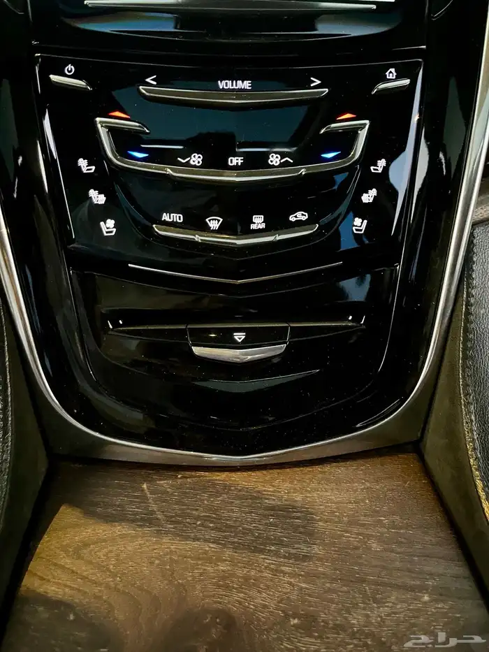 كاديلاك اسكاليد 2015 ( فل كامل ) 22