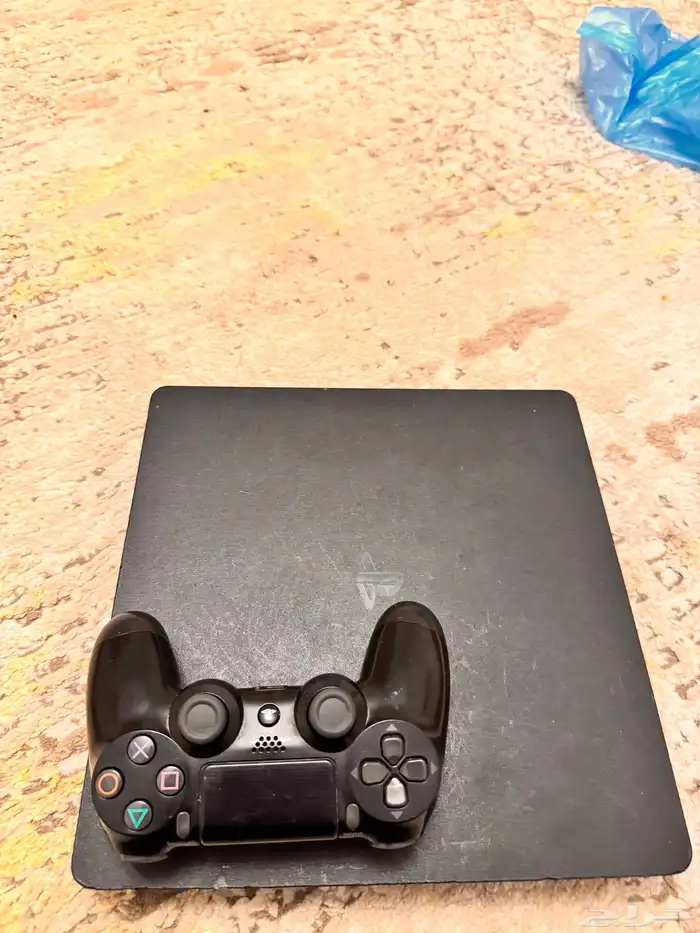 سوني 4 وحسابين فورت نايت نادره 0