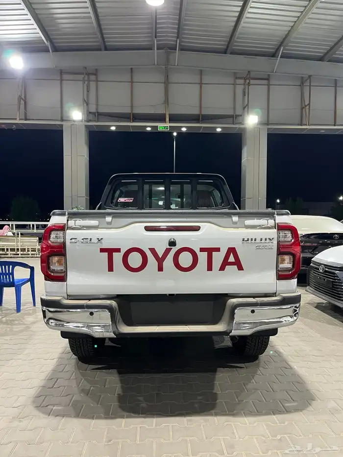 هايلوكس 2025 بنزين دبل أصفار 6