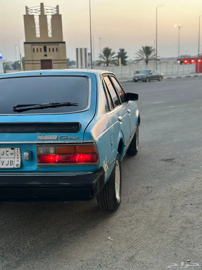 تويوتا كرونا 82 للبيع 4