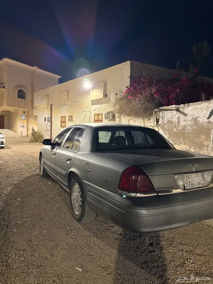 كراون فكتوريا 3