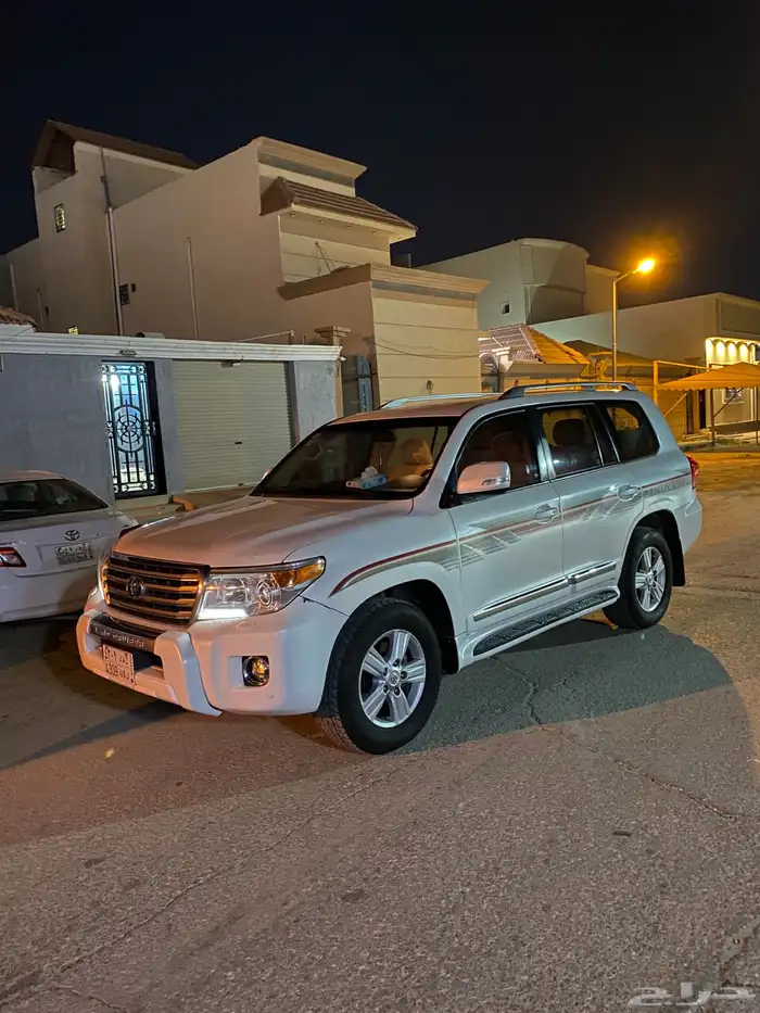 جيب لاندكروزر بريمي 2012 2