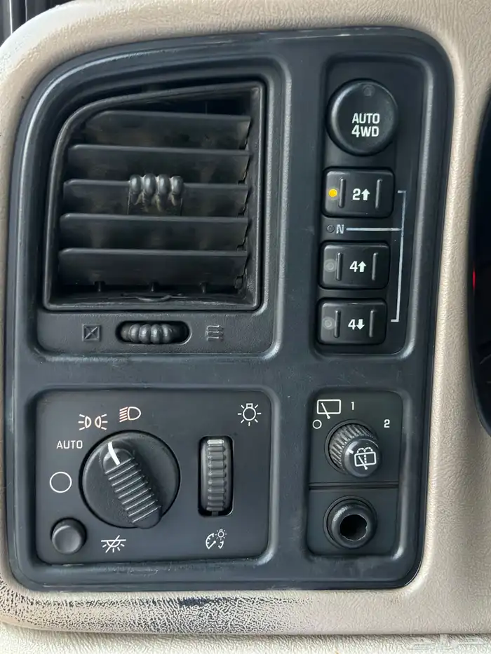 جمس يوكن 2005 قصير سعودي بدي وكاله دبل ( مفصول الدبل ) 18