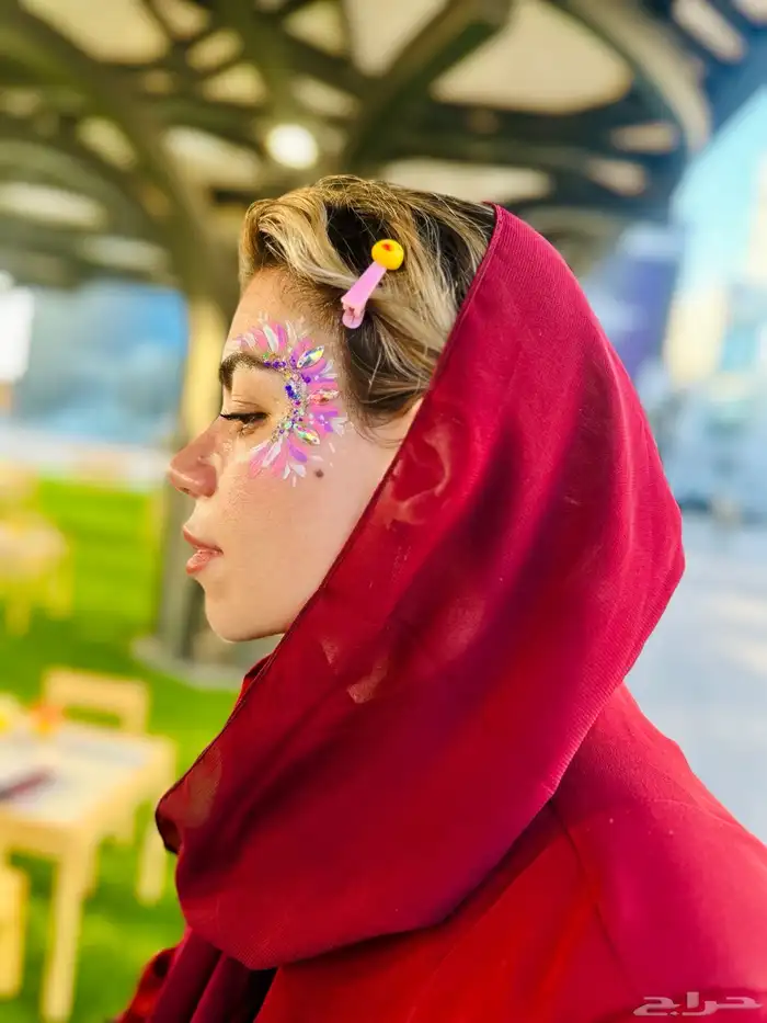 رسم على الوجه 1