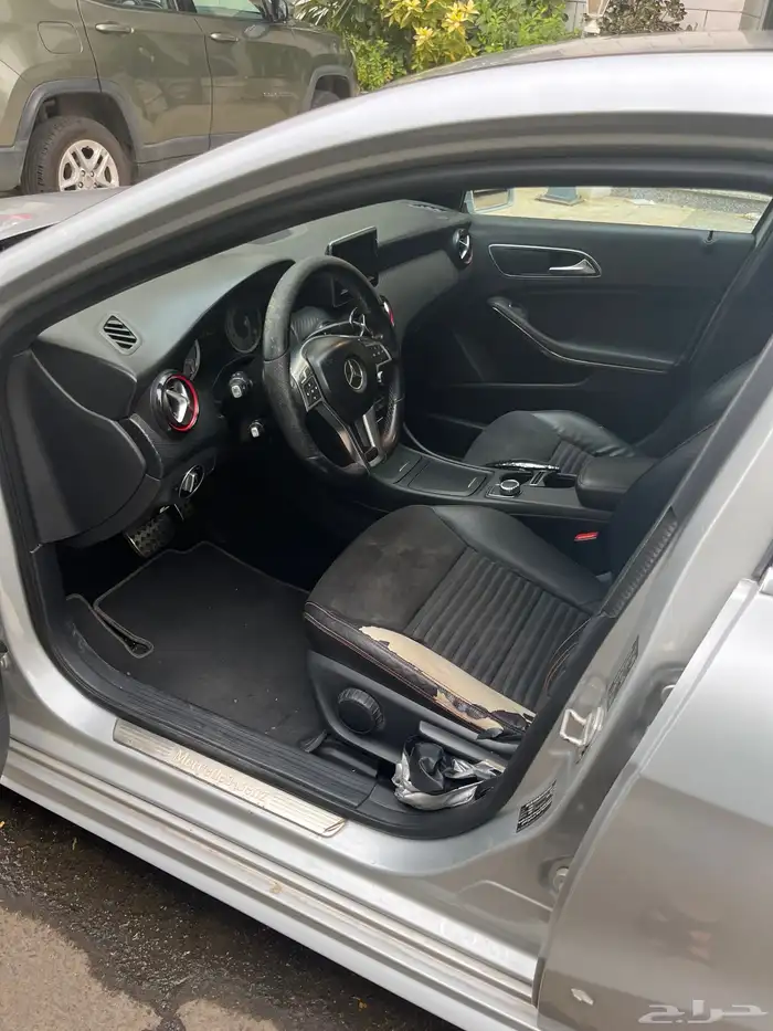 سيارة مرسيدس A200 نظيف جده لتواصل والاستفسار 14