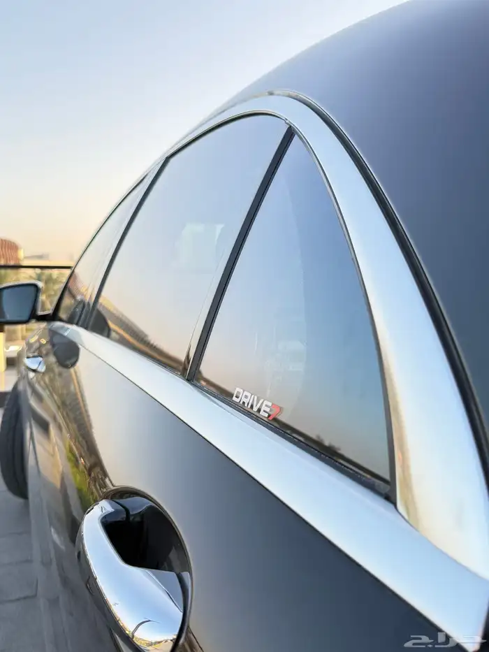 مرسيدس S63 نظيف جدا أسود ملكي 23