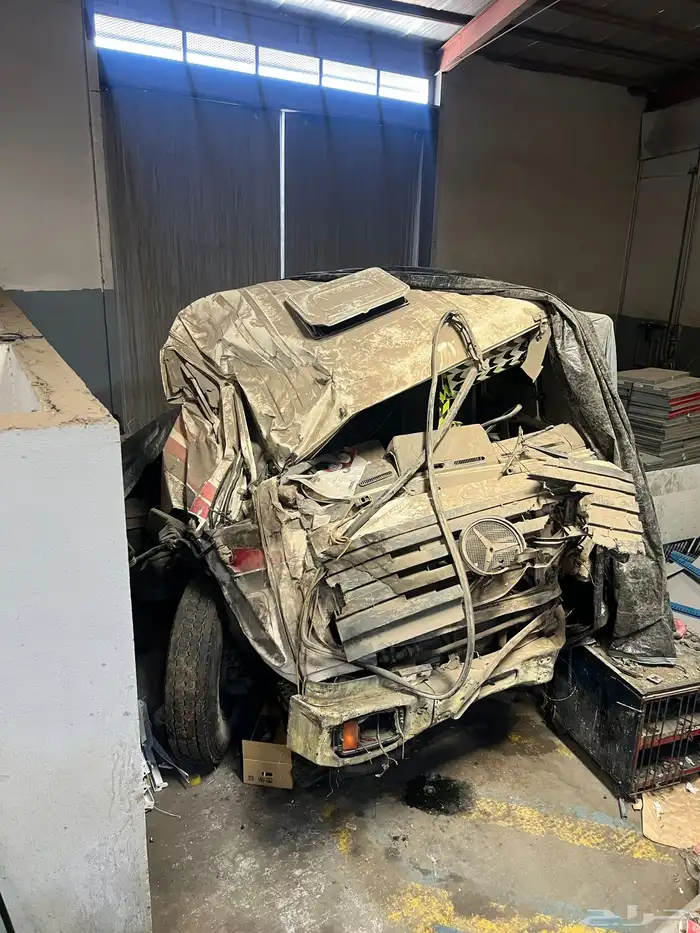 راس تريلة مرسيدس موديل 2000 قير ومكينه سليمه 2