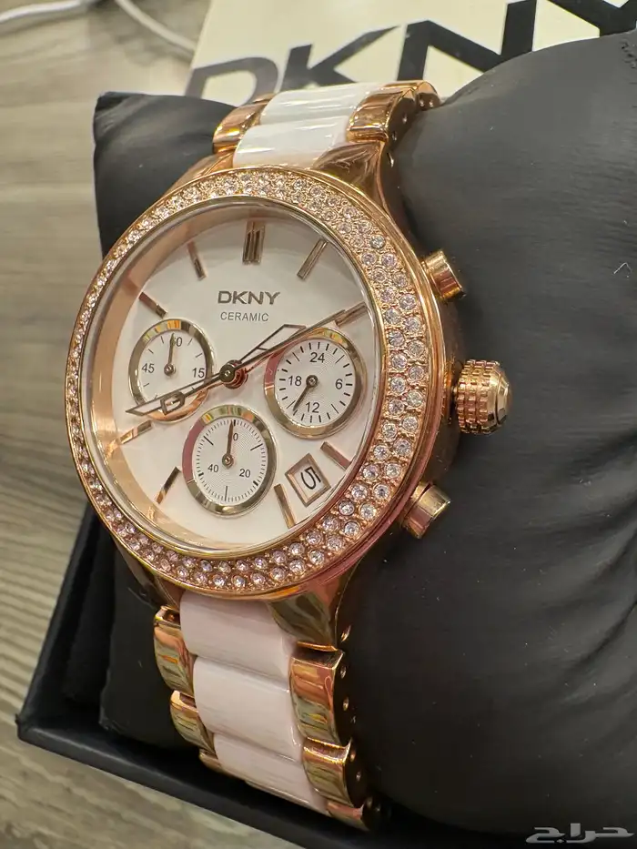 ساعة DKNY الاصليه من سويسرا   جديده لم تستعمل ابدا 1