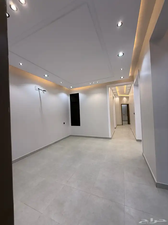 للبيع شقق سكنية بمداخل مستقله بحوش بسعر مناسب 520 الف 7