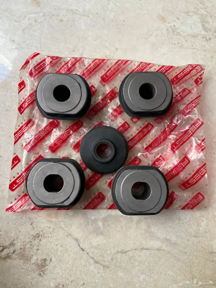 بوشان كرسي دودة الباور للفور تشنر والهايلوكس موديل 2022 0