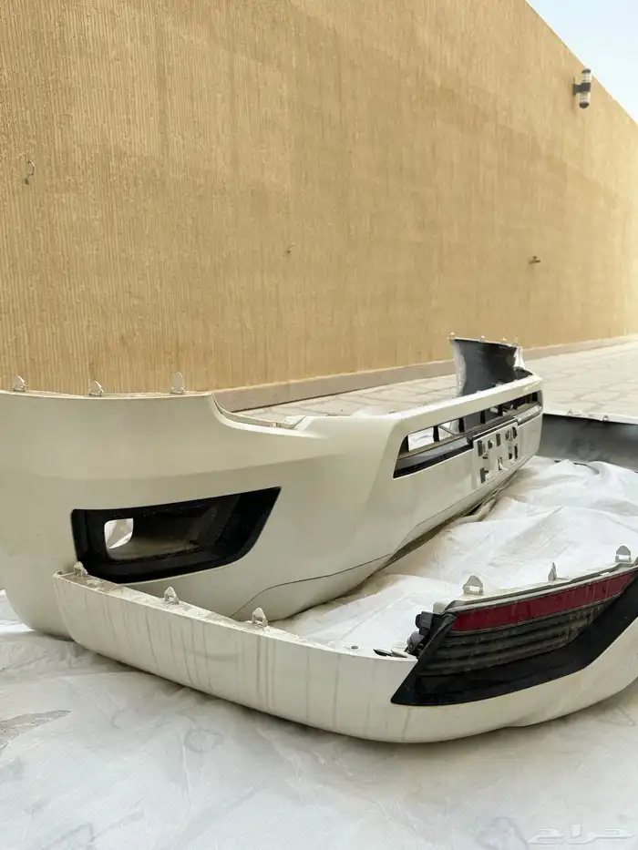 صدامات لاندكروزر 2023 جديد وكالة 0