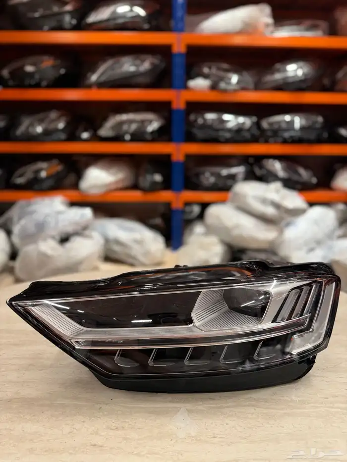 شمعة اودي A8 2