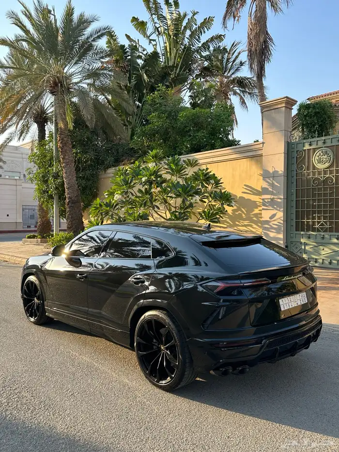 لامبورغيني أوروس Lamborghini Urus 2021 2