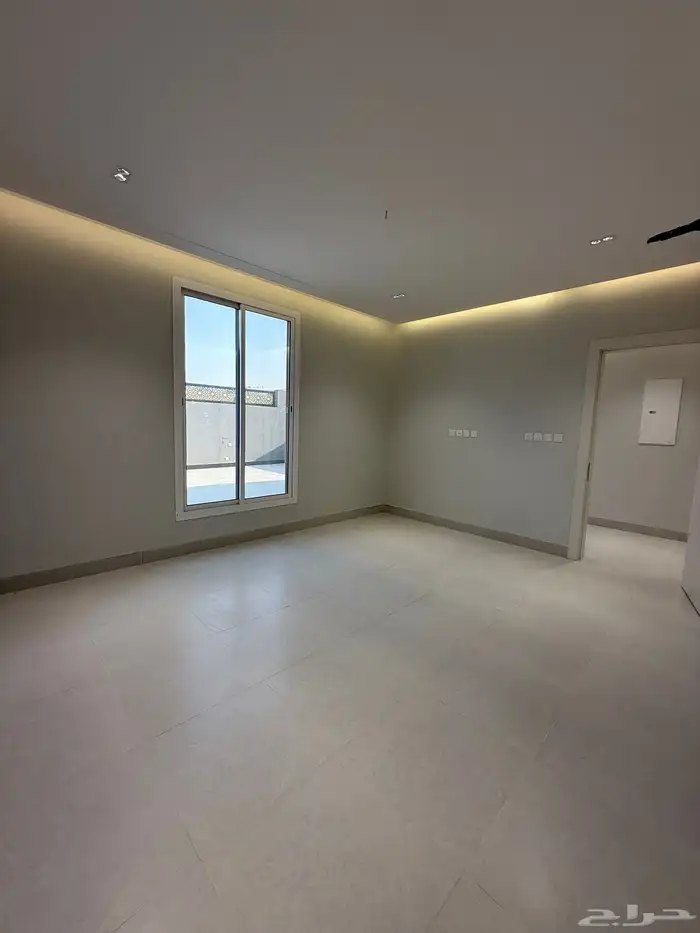 ملحق للبيع بسطح خاص في الشوقية ام الكتاد تشطيبات مودرن 2