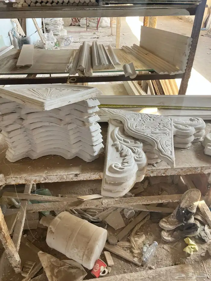 فرصة ذهبية للبيع مصنع ديكورات جبس 1000قطعه ب 4000 ريال فقط 44