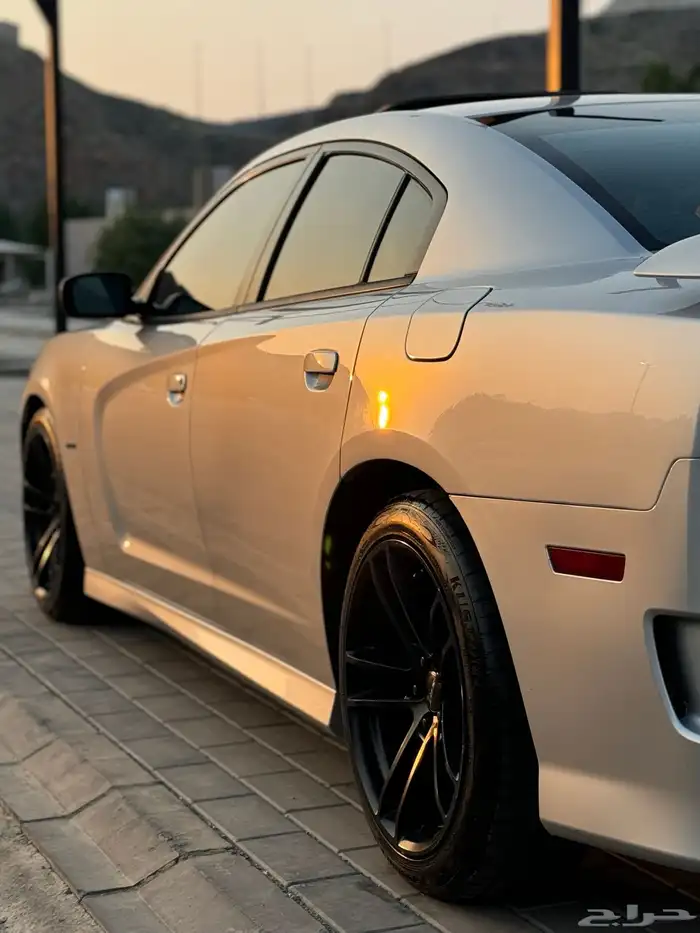 دودج تشارجر RT 2012 24