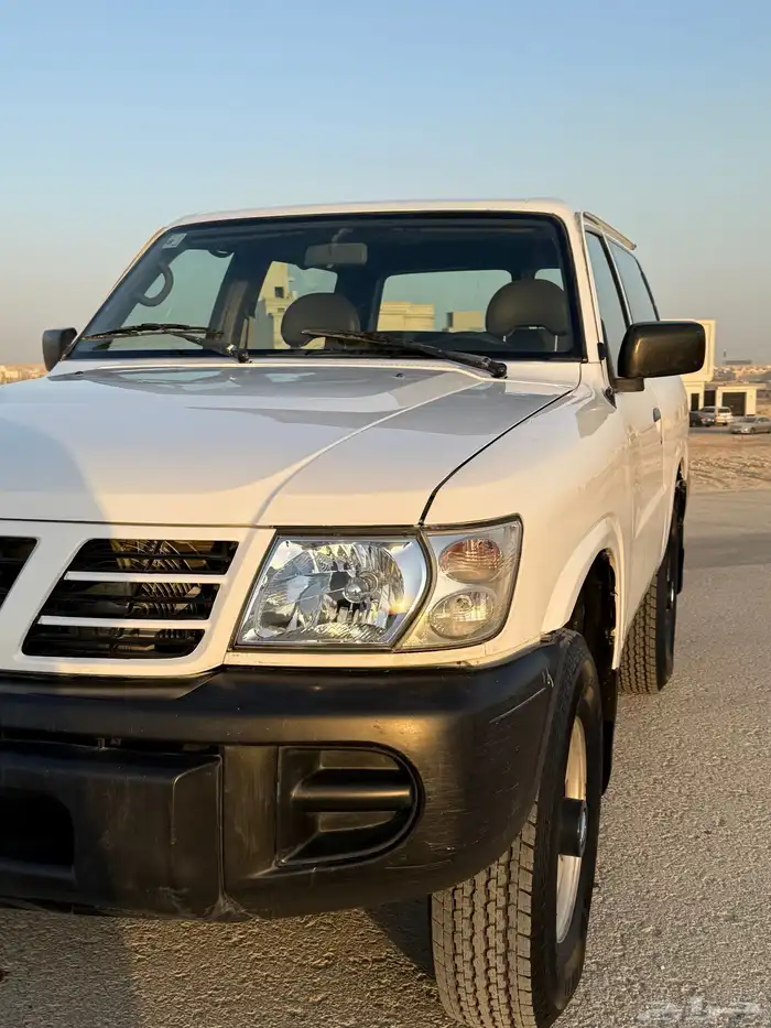 نييسان باترول 2002 مخزن 0