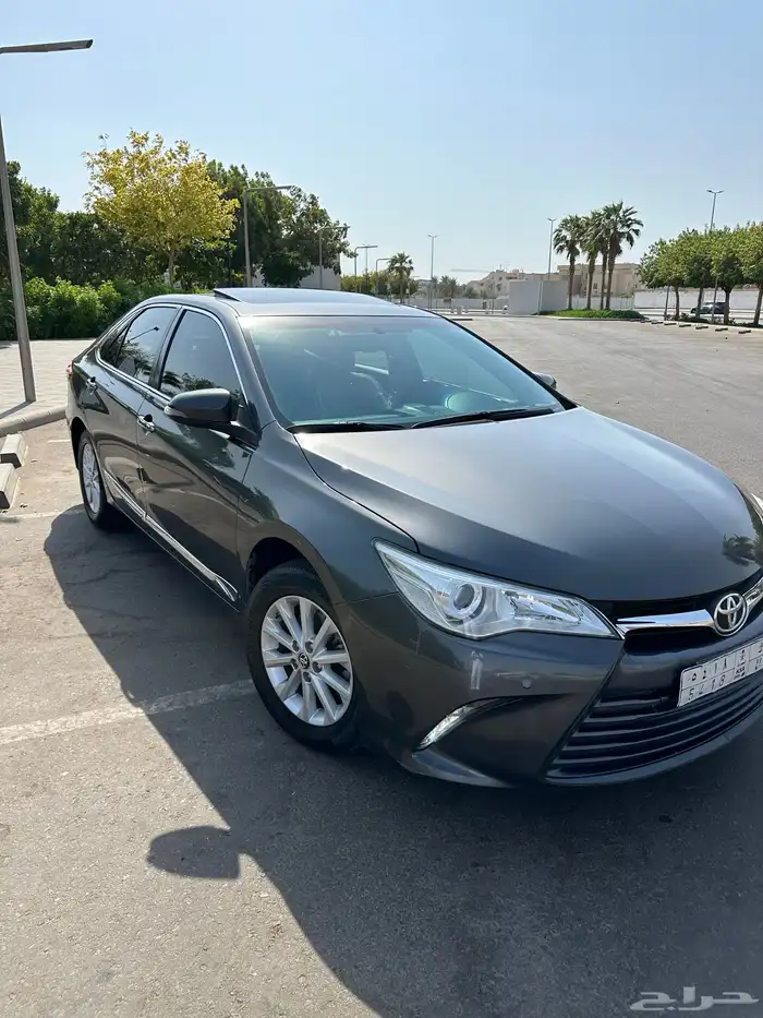 كامري 2017 GLX تم البيع 3