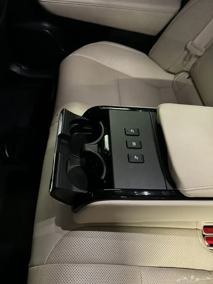 تويوتا كراون بريميوم 2023 24