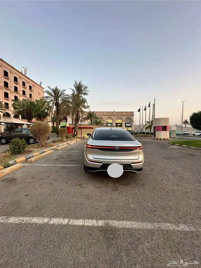 كراون 2023 بريميوم فضي 3