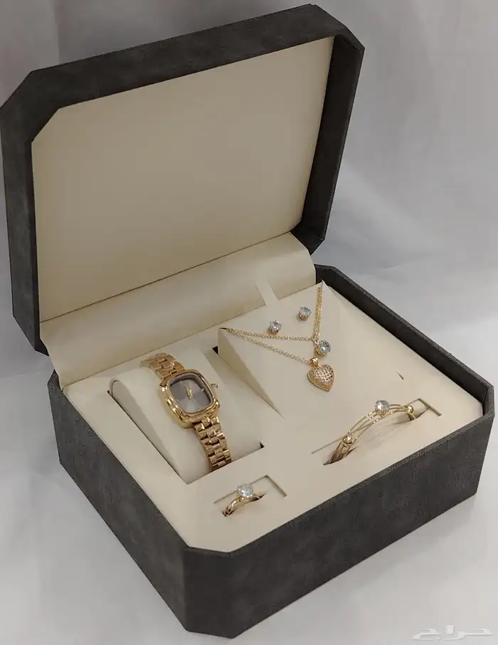 اطقم نسائي ناعمه وراقيه  زركون نضيف 12