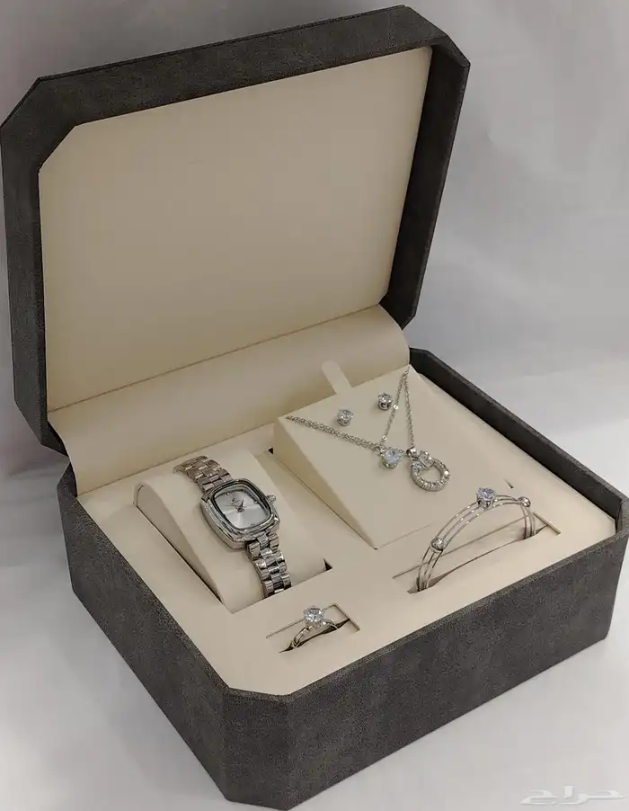 اطقم نسائي ناعمه وراقيه  زركون نضيف 2