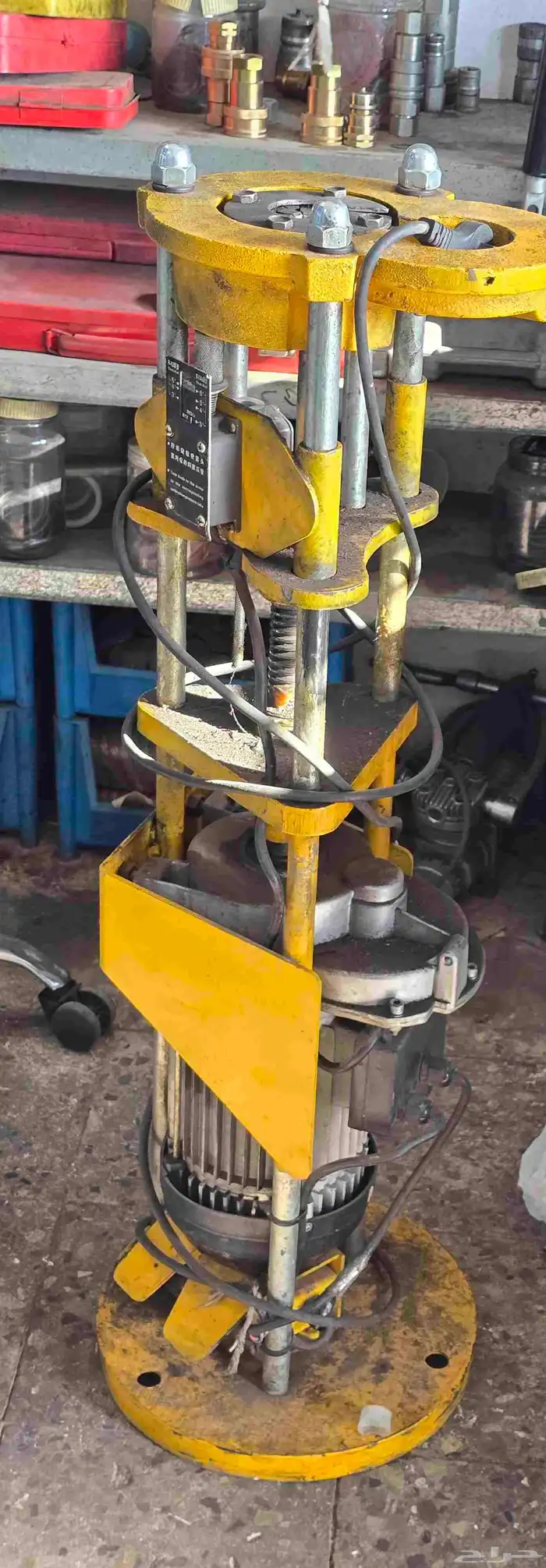 محل كبس ليات للبيع بكامل اغراضة و بضاعتة لا ينقصة شي 2