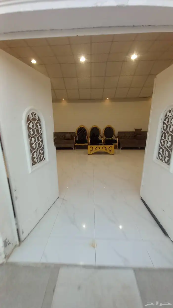 استراحه قسمين سعر الايجار 250 ريال مساحه 3000 متر 3