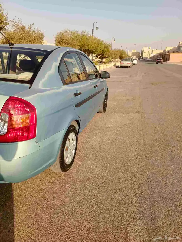 اكسنت 2010 ( دبدوب) اللون ازرق ممشي 229 الف ماكينة 1500cc و 1