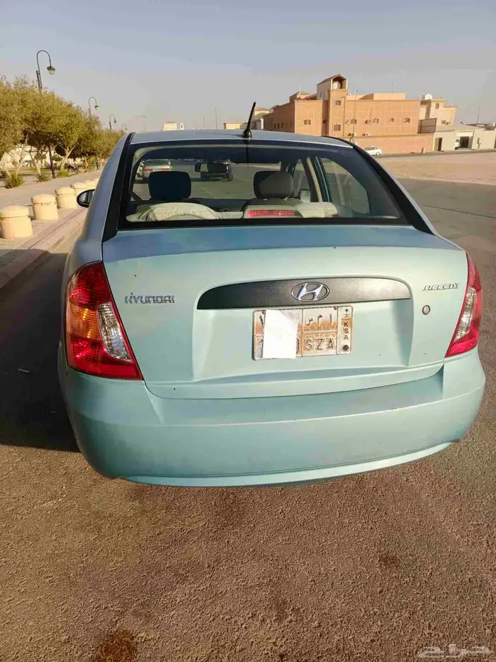 اكسنت 2010 ( دبدوب) اللون ازرق ممشي 229 الف ماكينة 1500cc و 4