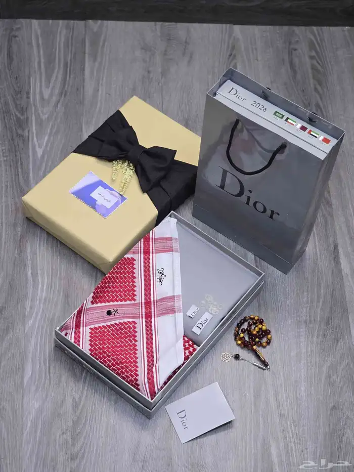 طقم ديور مع شماغ ملكي 2026 2