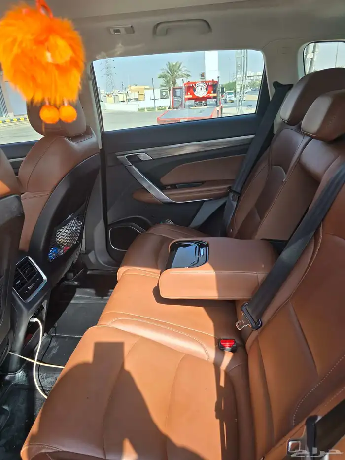 جيلي ازكارا 2023 شبه جديده 9