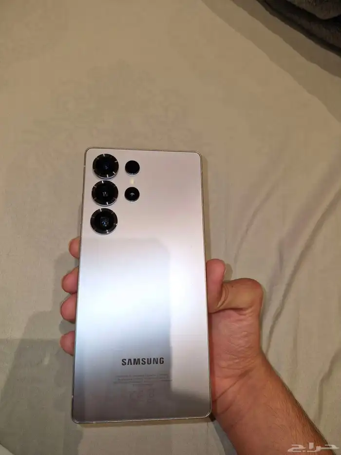 السلام عليكم جوال s25 ultra مستخدم شهرين نظيف ما فيه اي خدش 5