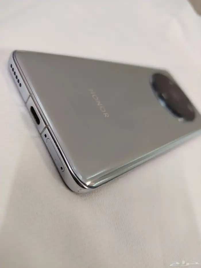 هونر ماجيك 4 برو الجوال نظيف جدا 2