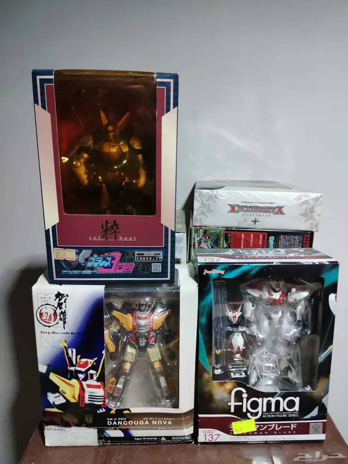 مجموعة متكاملة من الاكشن فيجر النادره ( البيع بالقطعة) 10