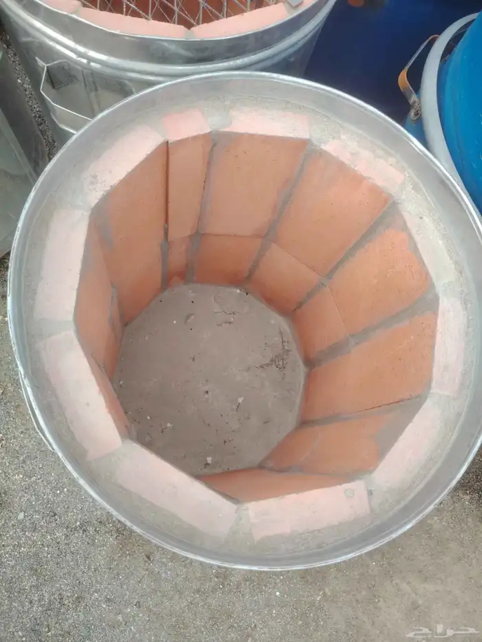 حطب وفحم وبراميل مندي فخاريات 1