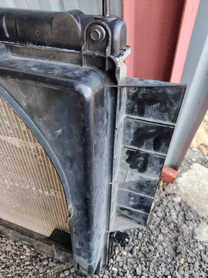 رديتر مستعمل بترول مديل 2008 جل حجم المكينه 4500 0