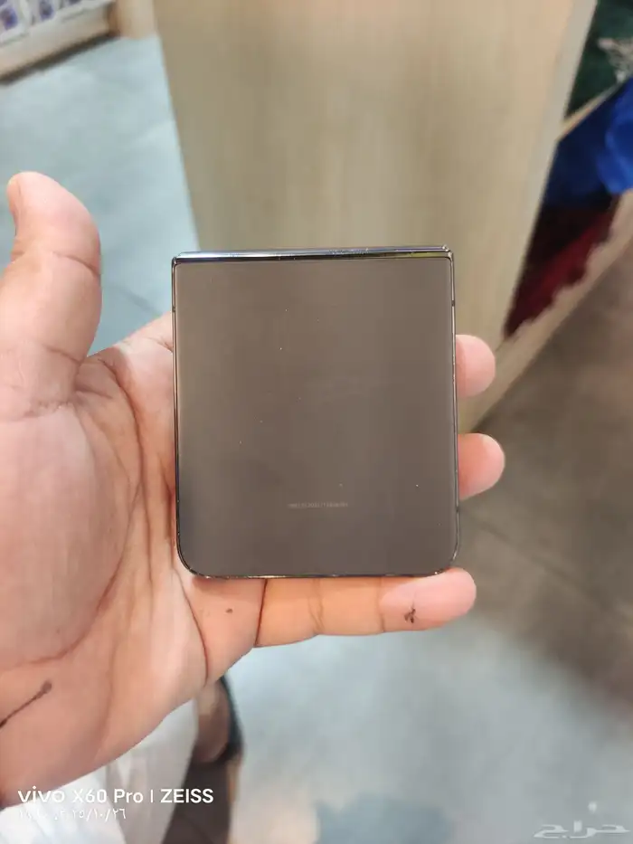 فليب 4 نظيف كرت ذاكره 256 جهاز مره جديد بكرتونه 3