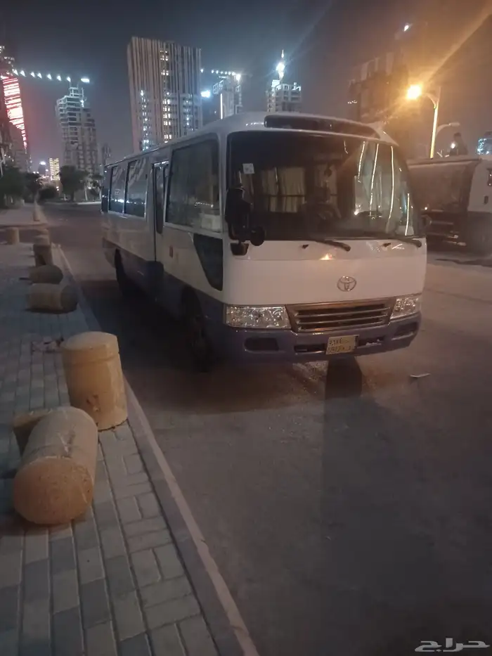 ايجار باص كوستر30راكب مع سواق مشوار شركه مصنع فندق مطار ا 0