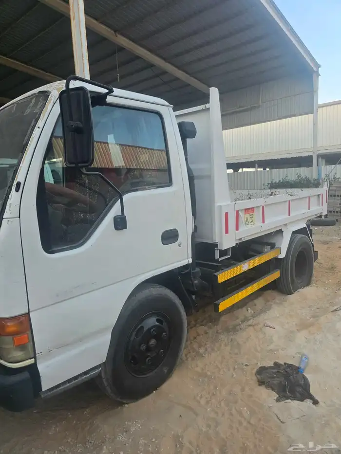 دينا قلاب ايسوزو مديل 2005 2