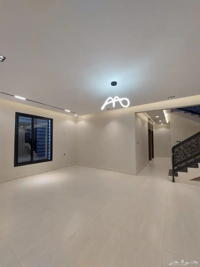 للبيع شقق علويةبدرج داخلى للسطح وشقق ارضية مستقلة حى المصيف 11