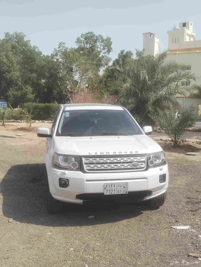 لاندروفر LR2 موديل 2015 4